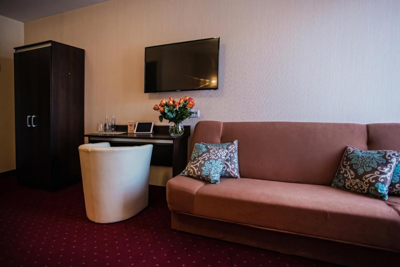Hotel Lord Stargard Szczecinski Exterior photo